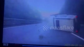 Reckless Mercedes driver causes dramatic SUV rollover on busy highway in China