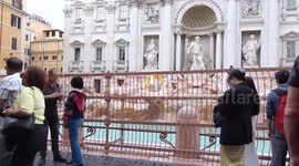 Italy: Changes for tourists in Rome: a walkway will be placed at the Trevi Fountain to regulate the number of visitors
