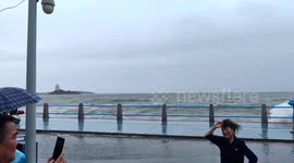 China: Powerful Waves In Qingdao