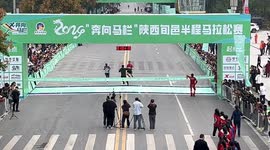 Man tackled to ground after attempting to steal spotlight from 1st-placed marathon runner in China