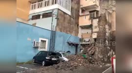 Italy: Building Wing Collapses in Torre del Greco Amid Storm