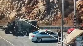 Palestine: Video documenting an attempted ramming attack near the Ofra settlement, north of Ramallah