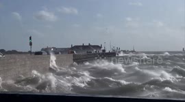 Ireland: Storm Ashley: Rough Seas In Dublin