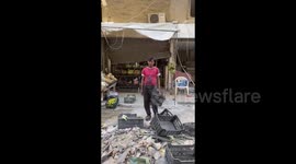 Lebanon: Man from Bangladesh reopens his fruit and vegetable shop