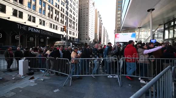 US: Trump Supporters Gather Near Madison Square Garden For Donald Trump ...
