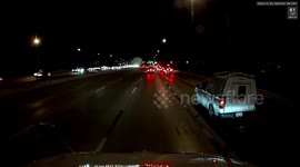 US: Dramatic Dash Cam Video Captures Terrifying I-44 Crash Involving Semi and 8 Vehicles