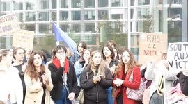 The trial of french actor Gérard Depardieu, accused of sexual assault on two women, opens this Monday. Gathering Monday October 28 at 12:30 p.m. at the Paris High Court (Porte de Clichy).