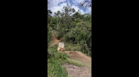 Bicyclist practices jumps in Mérida, Venezuela, and stumbles mid-attempt