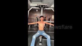 Skinny man's arms tremble through every lift as Chinese gym goer embarks on mission to gain muscle