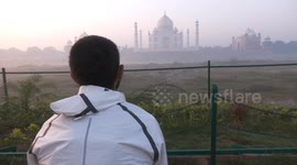 Tourists disappointed as Taj Mahal covered with thick blanket of smog due to worsening pollution levels