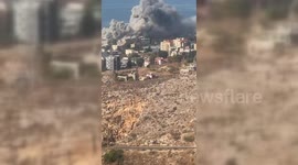 Lebanon: Israeli fighter jets attack the village of Jiyeh in southern Lebanon