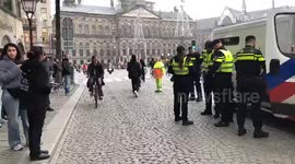 Netherlands: Large demonstrations on the streets of Amsterdam in support of Palestine