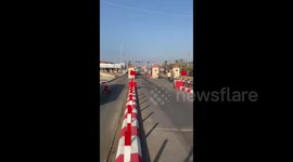 Lebanon: Footage of car being shelled at entrance to Sidon