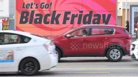 Early Black Friday Sales Take Over Madrid’s Avenues, Drawing Commuters’ Attention Weeks Before the Holiday Rush