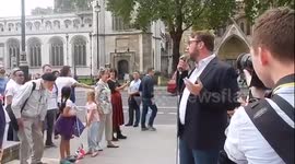 Speach before the longest daisy chain kiss world record attempt