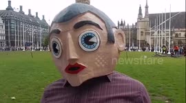 Interview with Frank Sidebottom at the Worlds longest dausy Chain kiss record