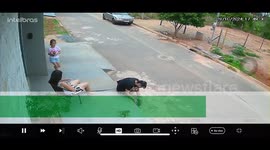 Bicycle collision avoidance leads to fall in São Luís de Montes Belos, Brazil