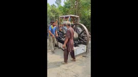 Biggest Wheel Engine Working On Flour Machine || Best Sounding Diesel Engine