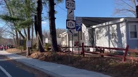 US: Greenwood Lake Honors Firefighters Amid Wildfire Battle