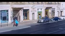 Volvo driver crashes into store window, hitting courier in St. Petersburg