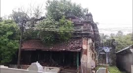 Big house collapses in no time near Chennai amid Cyclone Fengal alert
