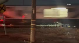 US, Bakersfield: Shafter Amtrak Train Strikes Car On Camera UGC Licensed Footage