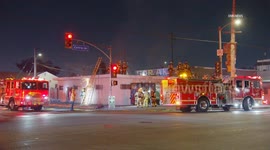US, Los Angeles: Florence Graham Fire at Marijuana Dispensary