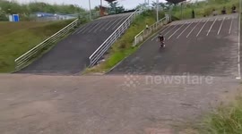 China: Flying Stunt and Landing on the Face