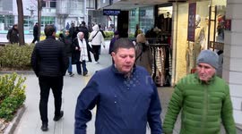 In Türkiye, high living costs push seniors back to work