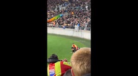 Spectators clash with security in Wellington, New Zealand