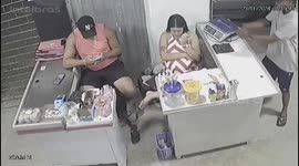 Security samera captures shocking video of shooting in Alagoas Supermarket