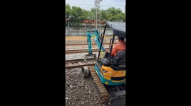 Mastering mini excavators: A detailed guide on rail mounting in China