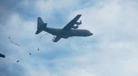 US: Paratroopers Soar for Kids in Operation Toy Drop 2024