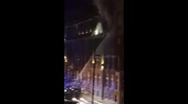 Fire in residential building at Woolwich Royal Arsenal - video 4/5