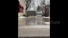 US: Man Turns Icy Road Into Curling Fun Amid Winter Weather In Iowa