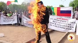 Mali: Macron's effigy burned at anti-French rally in Mali