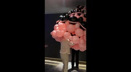 Giant balloon birthday cake dazzles in China
