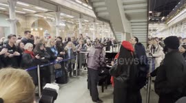 Tom Grennan -Little Bit Of Love live at St Pancras