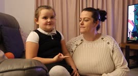 Dad bribes girl, 6, to go cross-eyed while singing Christmas carols on This Morning