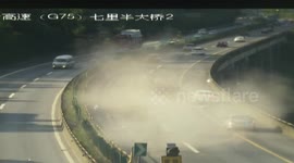 Driver narrowly escapes horrible traffic incident in China