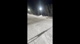 Beginners struggle on black slope in Levi, Finland
