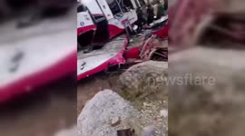Iran: Bus Plunges Off Mountain in Lorestan Province, Killing 10