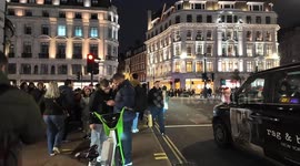 Last minute Christmas shoppers in Regent Street and Oxford Street