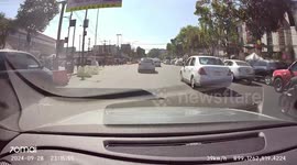 Motorcycle crashes into vendor cart in Mexico City, Mexico