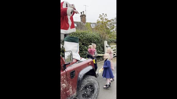 SANTA CRUISE DELIVERS A DAY LATE  ! 