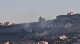 Lebanon: Israeli troops burn down a house in Maroun al-Ras
