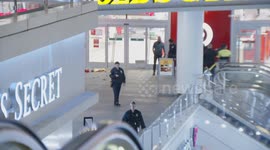US, Los Angeles: Downtown Los Angeles Shooting at Target Store With at Least 2 Victims Part 2
