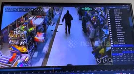 Shops and homes violently shake as 7.1 magnitude earthquake rocks Tibet