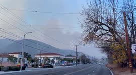 US: Kenneth Fire In Los Angeles County / 1