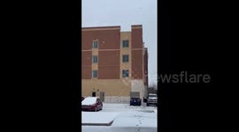 US: Winter Storm Hits Southern States Prompting School Closures, Flight Disruptions 6